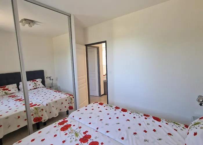 Διαμέρισμα Detente Magalas